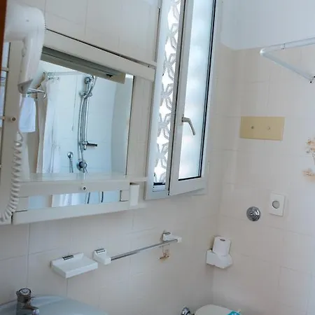 فندق Malibran 2*