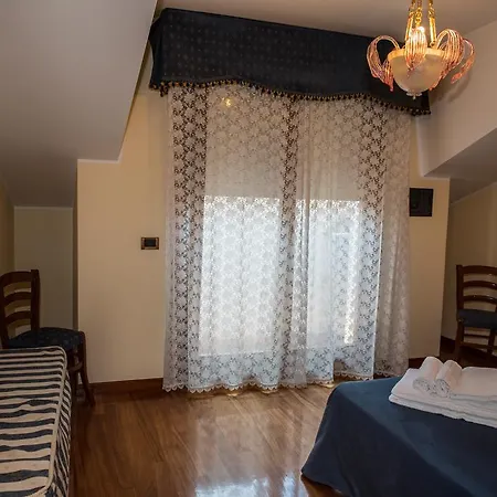 Hotel Malibran 2*